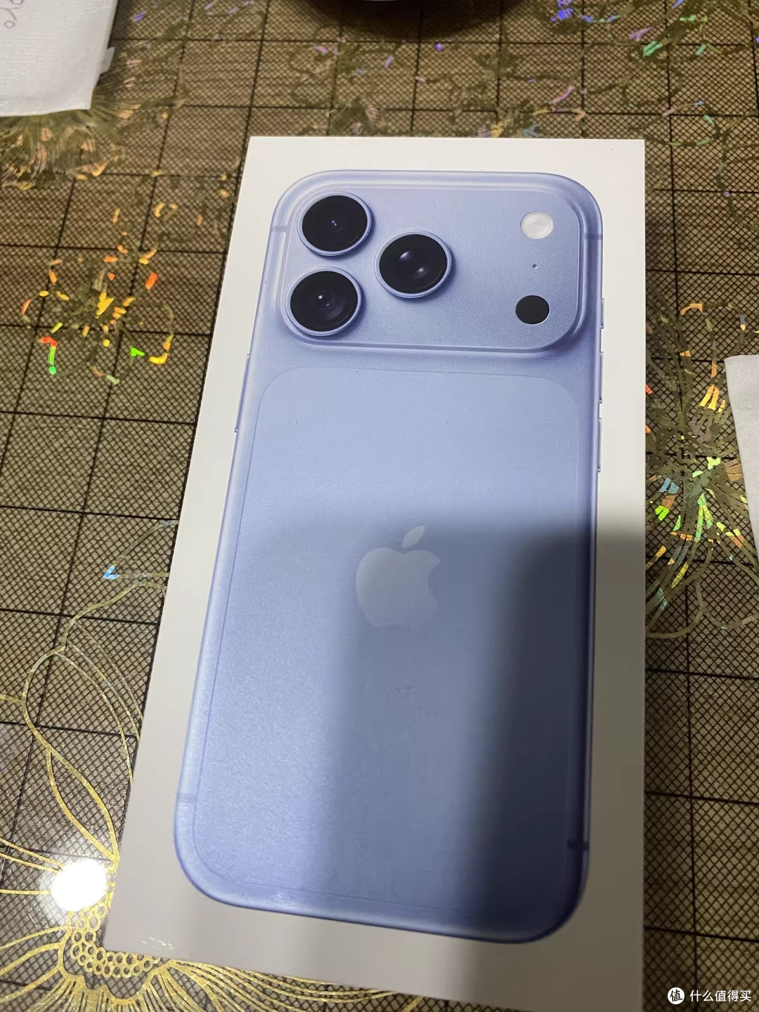 握过真机才懂，iPhone 18 Pro这代不是换壳