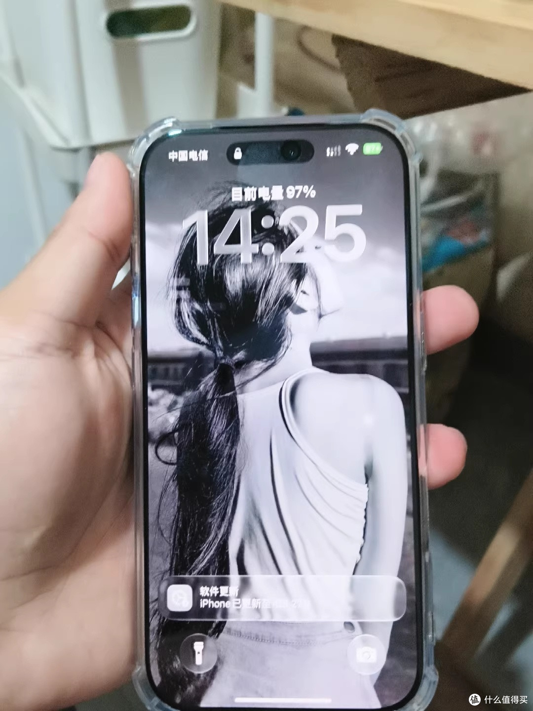 iPhone 18 Pro：稳了，但光圈别全开