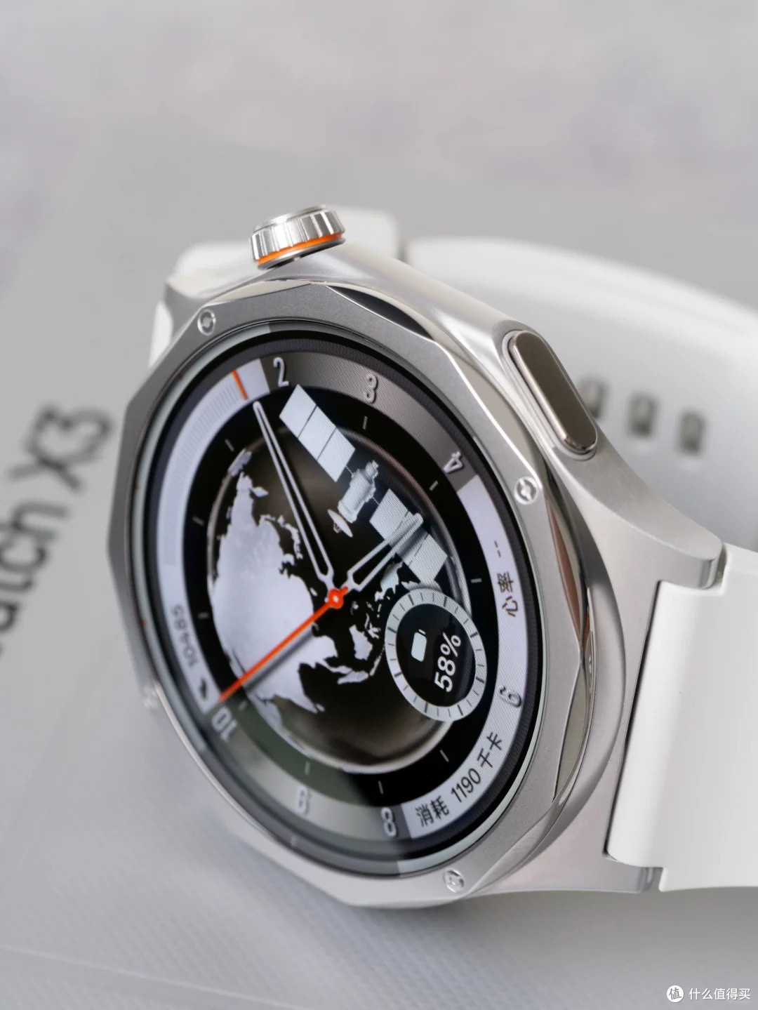 银白质感 CP 开箱:OPPO Watch X3 寰月钛 + Enco X4 柔白上手