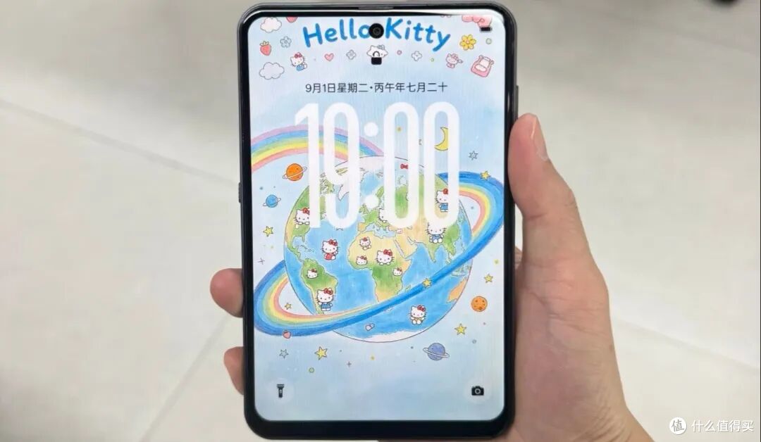 阔直板手机价格打下来了！酷派直接999元，这价格大下巴也忍了