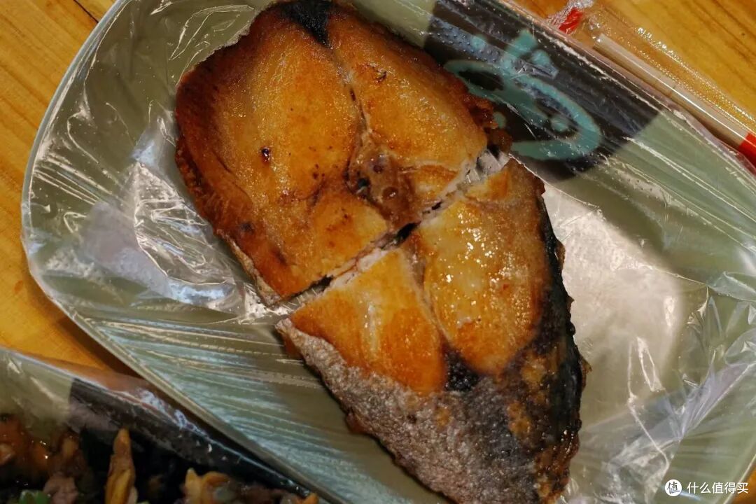 这座小城的美食有多顶,一盘生蚝就能告诉你答案