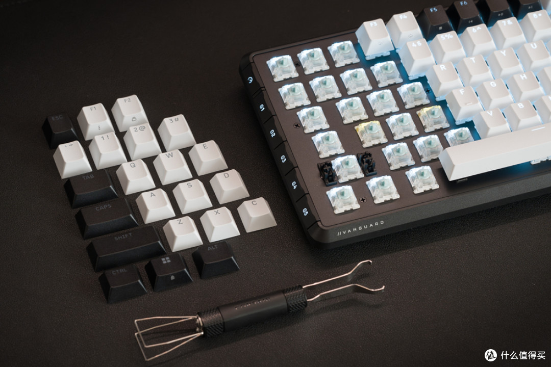 96配列霍尔磁轴旗舰电竞键盘 —— 海盗船 VANGUARD PRO 96