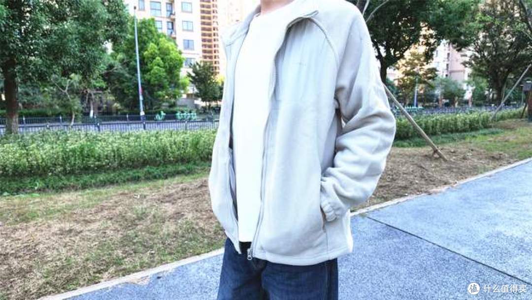 同价位克重的 2 倍:VBREX抓绒衣测评这件衣服到底有多抗造?
