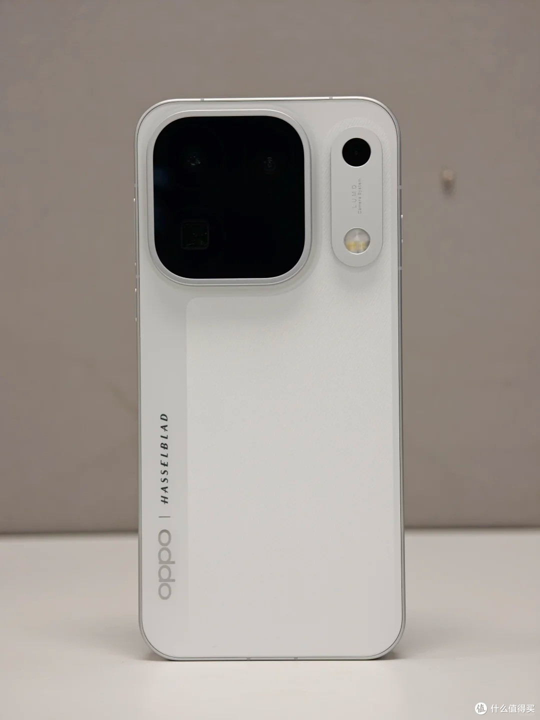 首发就上手 Find X10 Pro Max:好机子真的被配件拖了后腿