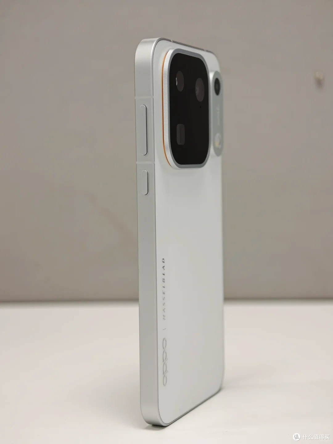 首发就上手 Find X10 Pro Max:好机子真的被配件拖了后腿