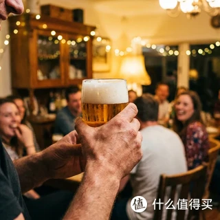 26分钟灌下15斤啤酒进ICU，商家拿"免责协议"拒赔：这协议到底管不管用