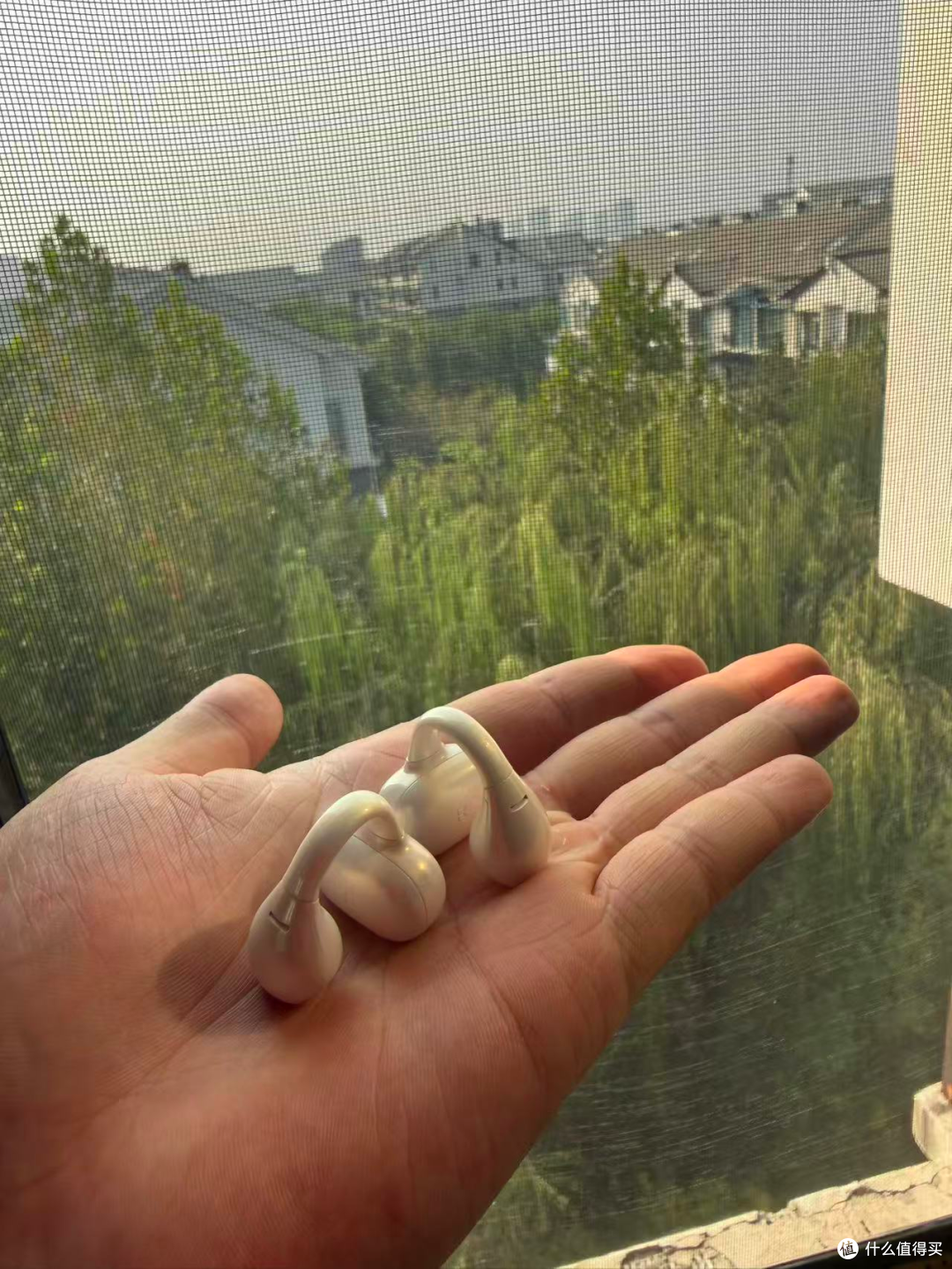 27 岁戴上助听器，到底是种什么体验？