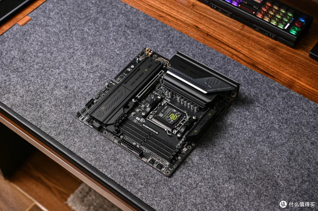 M-ATX AM5终极答案——微星 MAG B850M MORTAR MAX WIFI 开箱简测