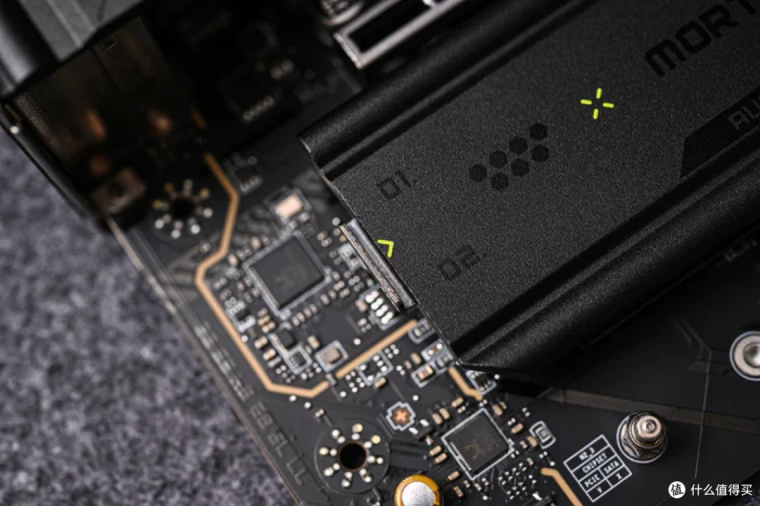 M-ATX AM5终极答案——微星 MAG B850M MORTAR MAX WIFI 开箱简测