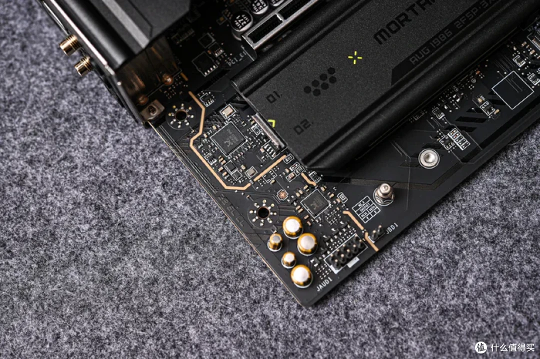 M-ATX AM5终极答案——微星 MAG B850M MORTAR MAX WIFI 开箱简测