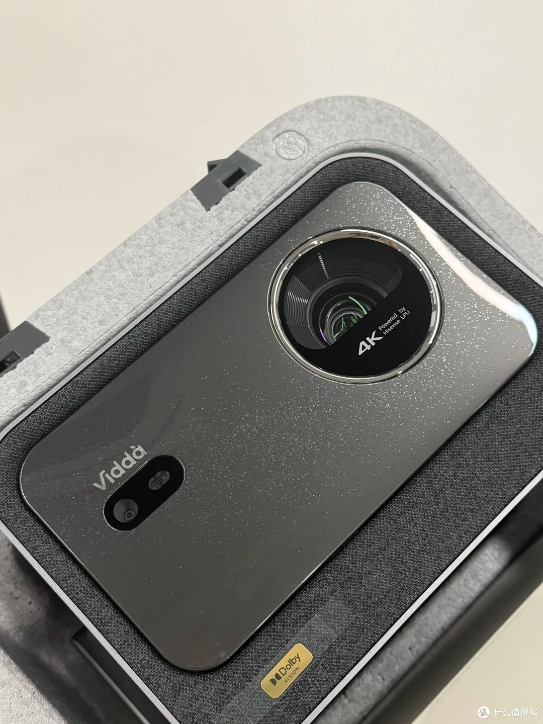 别再搬着投影挪位置了!Vidda C5Pro 实测:360° 云台是真的香