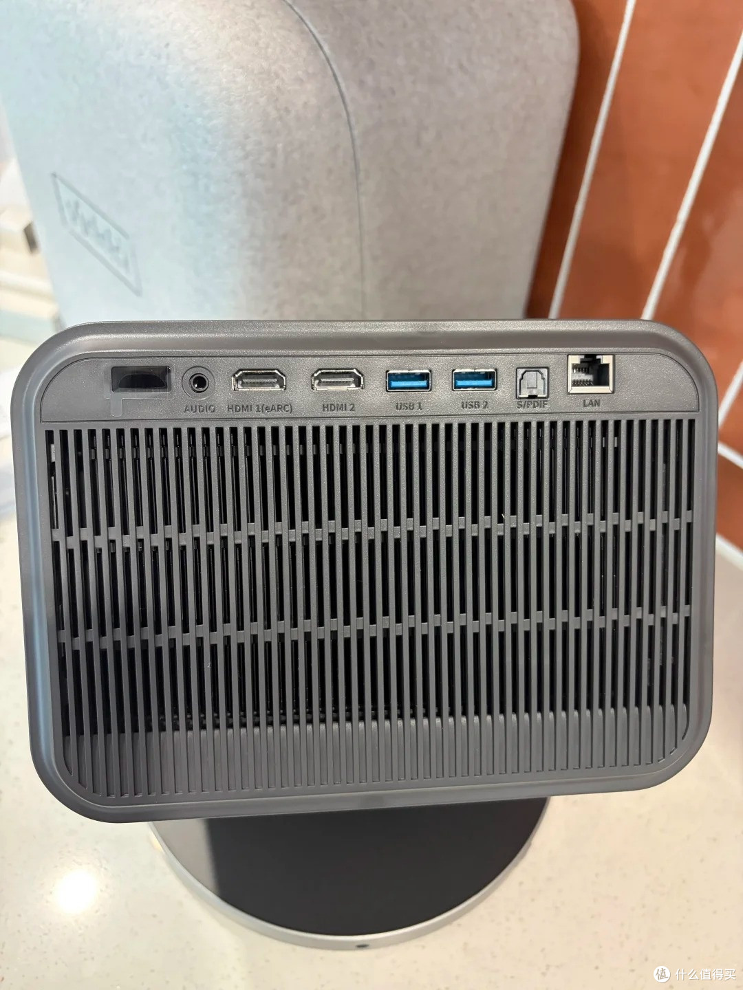 别再搬着投影挪位置了!Vidda C5Pro 实测:360° 云台是真的香