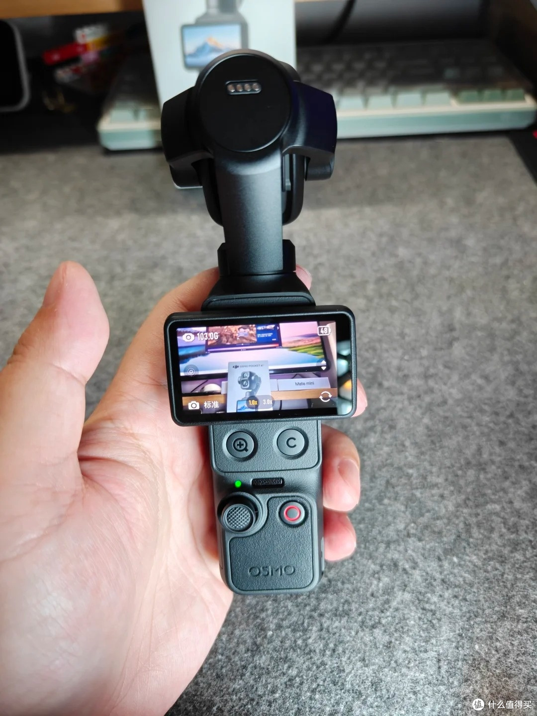 双摄果然没白等!大疆 Pocket 4P 开箱:长焦画质实打实清晰