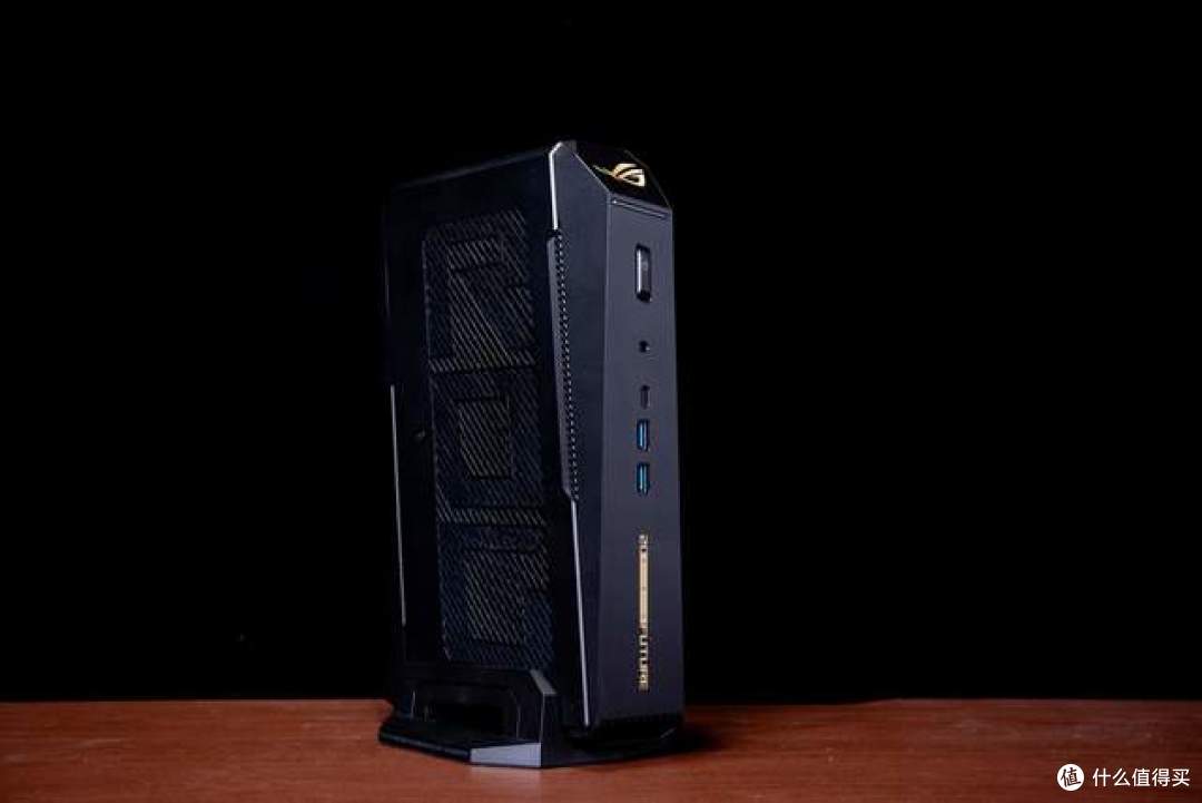 「世·多·奇·物」 ROG NUC 20周年版开箱:游戏、AI & 功耗解锁