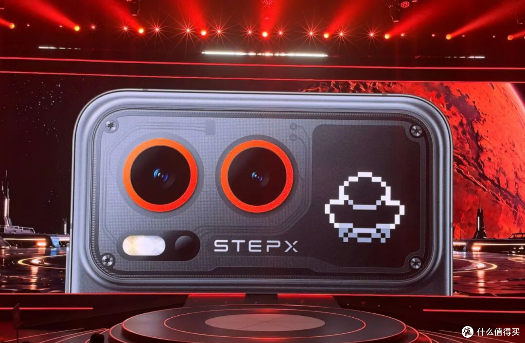 3999元!原生智能体手机STEPX Neo发布!每月送百亿token