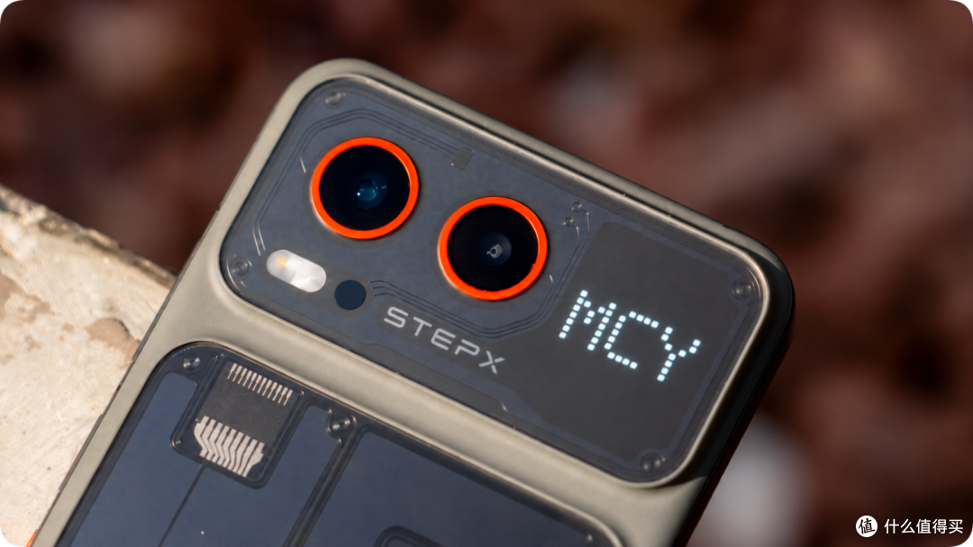 3999元!原生智能体手机STEPX Neo发布!每月送百亿token