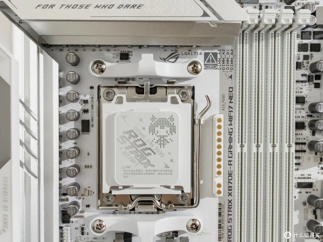 纯白颜值,黑科技加持!游戏玩家专属电竞主板ROG X870E吹雪NEO