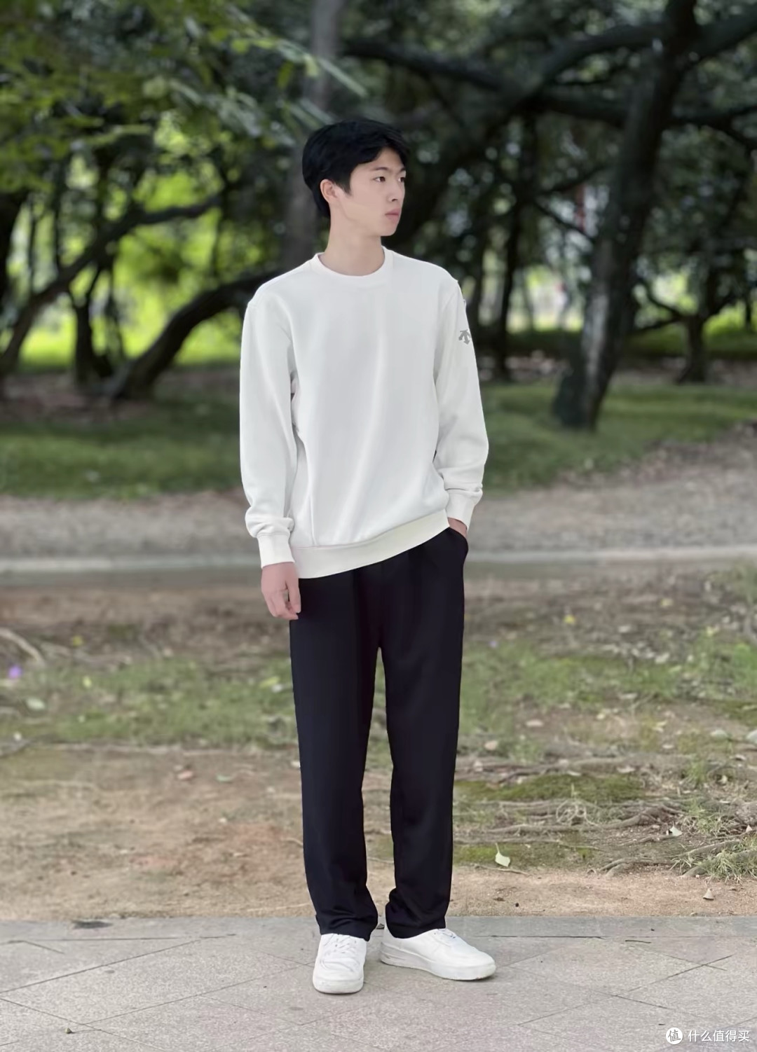 迪桑特ESSENTIAL针织套头衫,宽松版型通勤太舒服