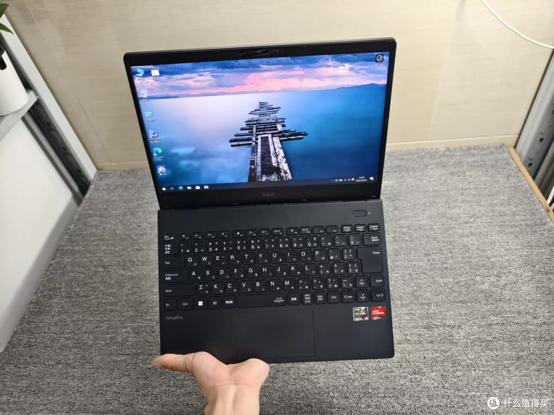 NEC VK540轻薄本949元起 900克这价该不该上