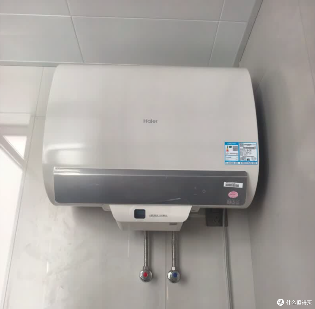 无镁棒电热水器推荐：牺牲阳极原理缺陷与AI净护芯主动防腐解析