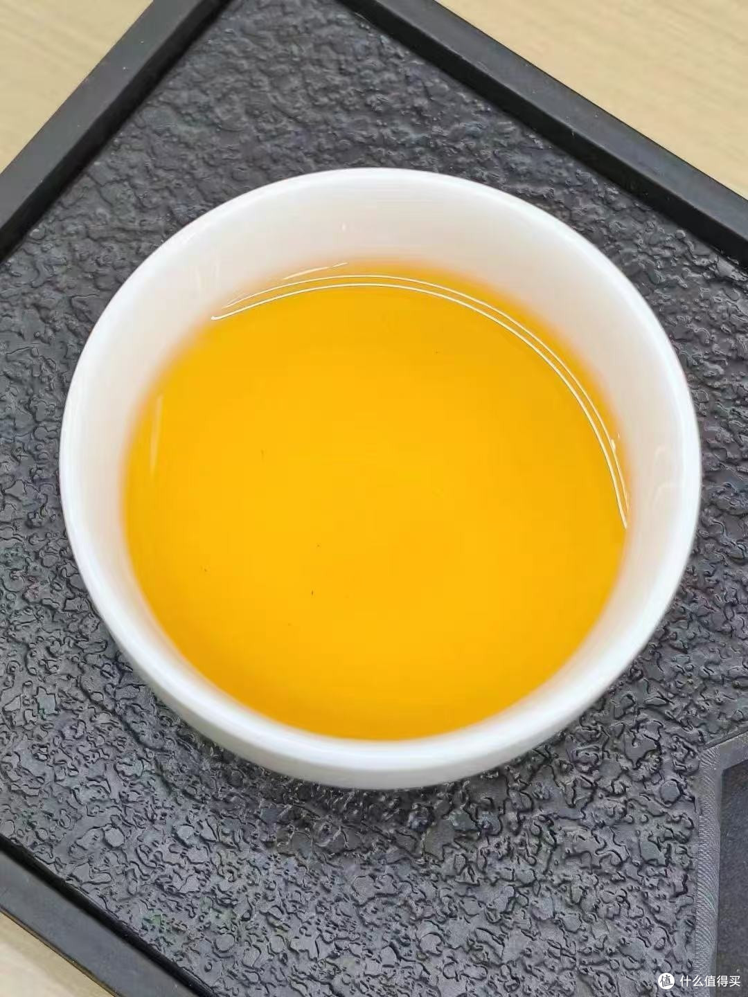 嫩芽叶红茶礼盒,甜香醇厚回甘好