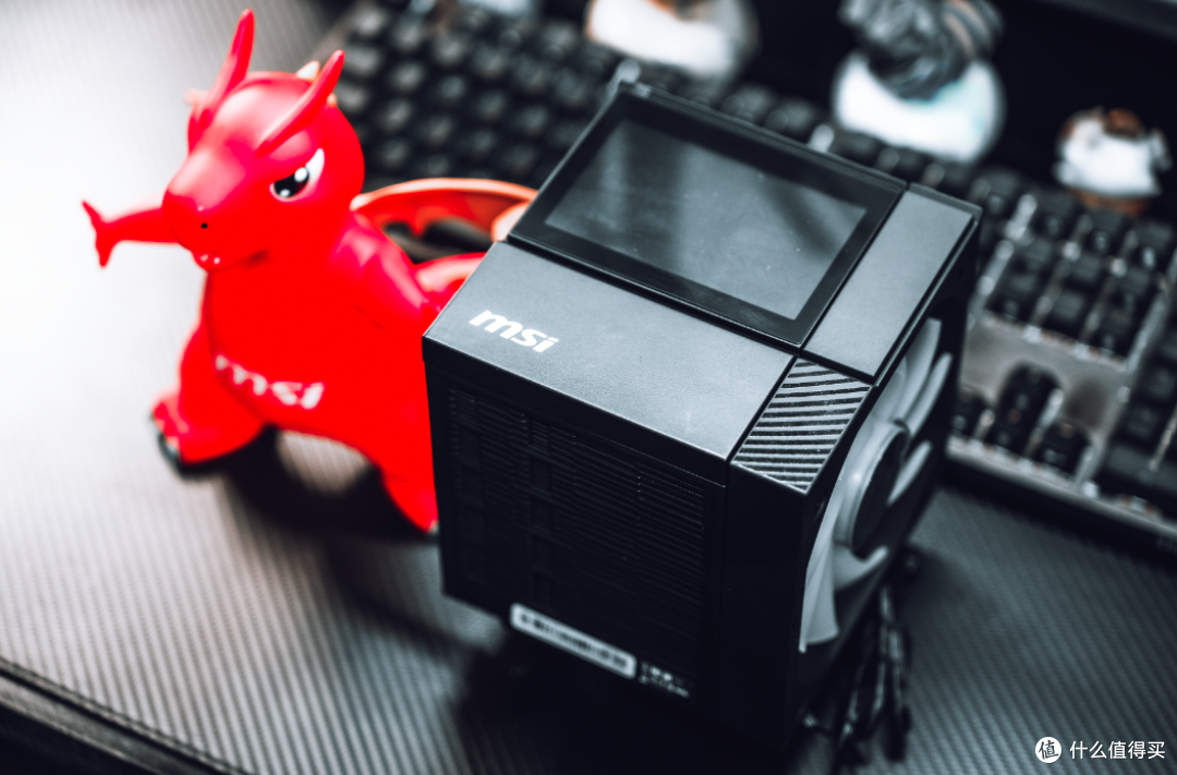 针对X3D带数显的双塔风冷!微星MPG COREFROZR AP15装机实测