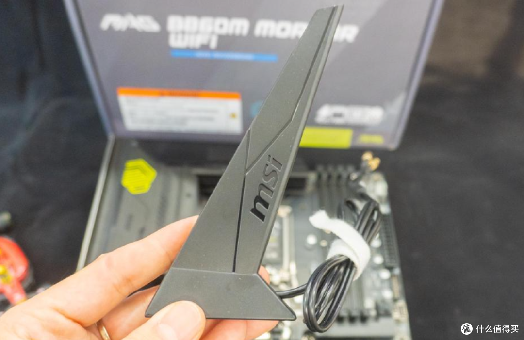 D5不值得买?微星MAG B860M MORTAR 迫击炮+200系CPU还是可以有!