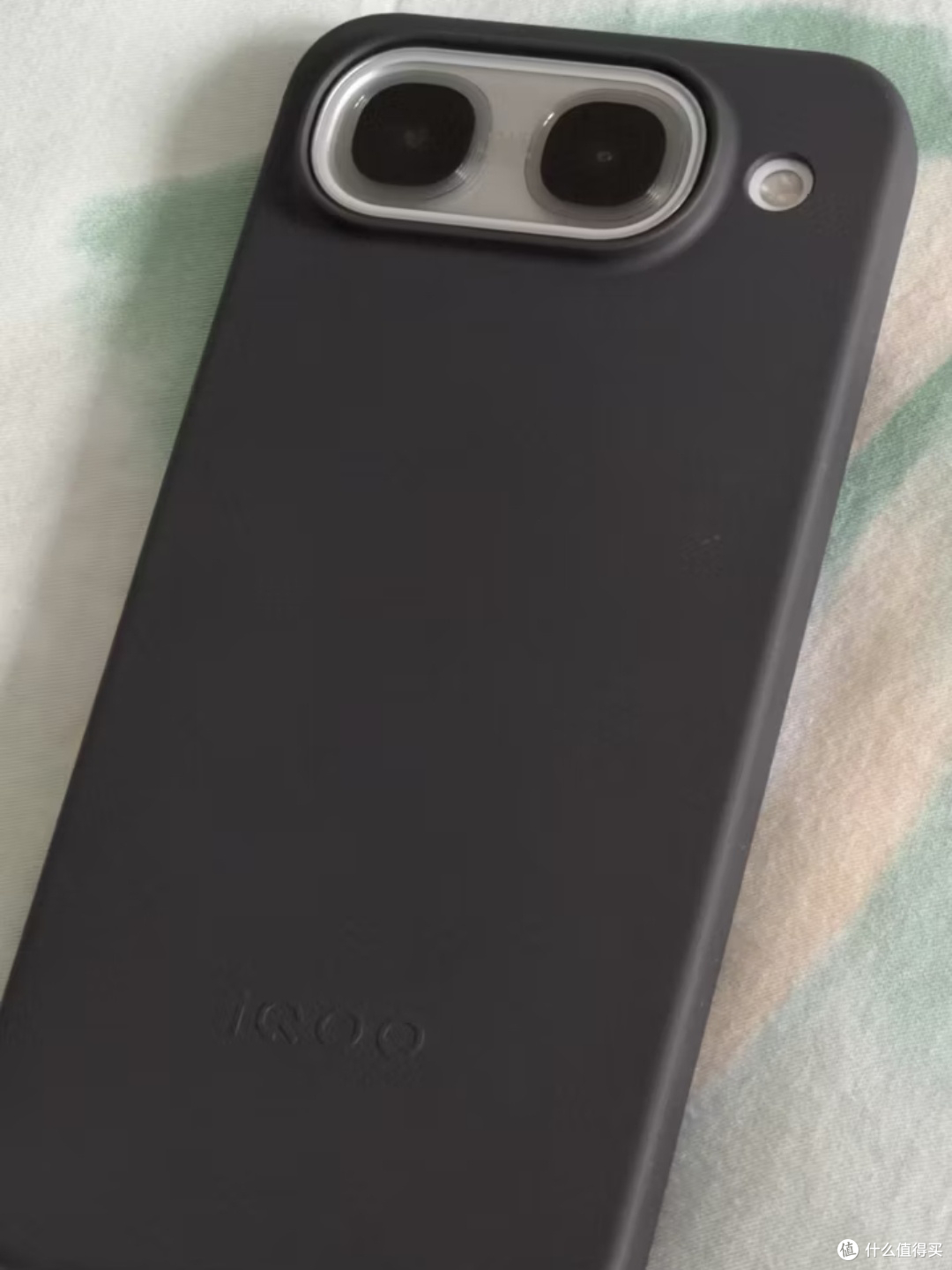 2026真香中端机！iQOO Neo11至尊版首发双硬核，重度用机无短板