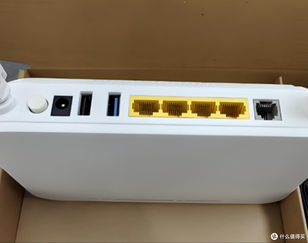 光猫的线插错一个口,千兆掉到百兆:路由器背面五个口各接什么