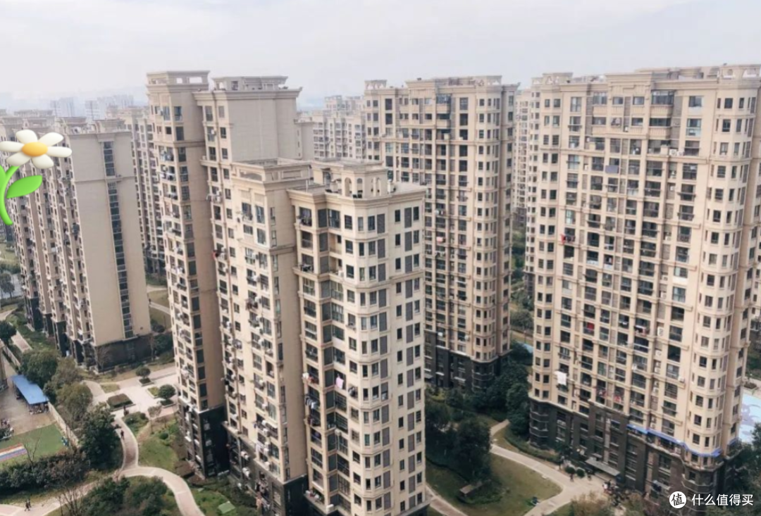 我家从32楼搬到4楼,居住体验感差太多了,有些心里话不吐不快!