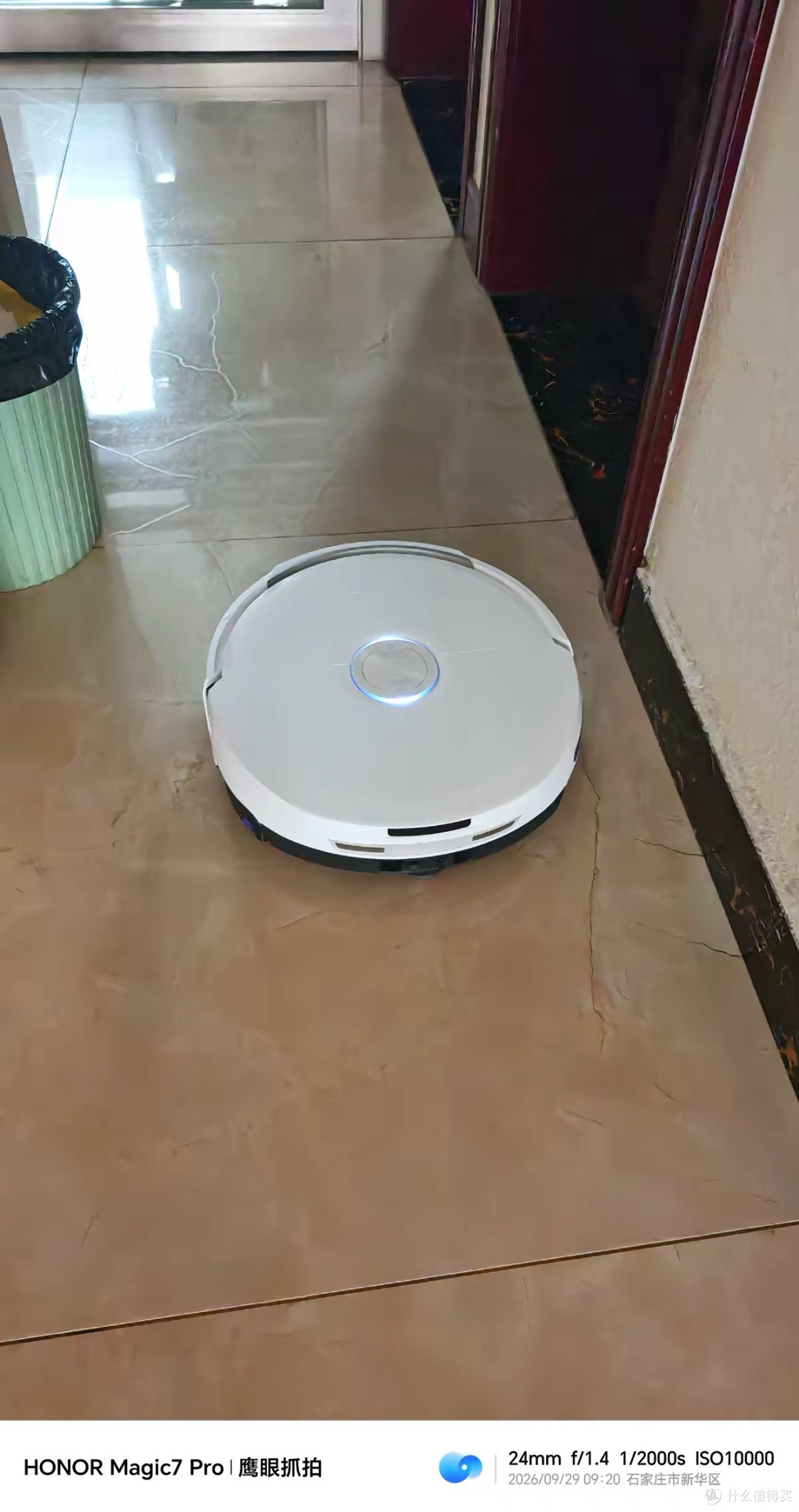 云鲸JX Ultra首发体验：双机械臂热活水履带，全屋扫拖更省心
