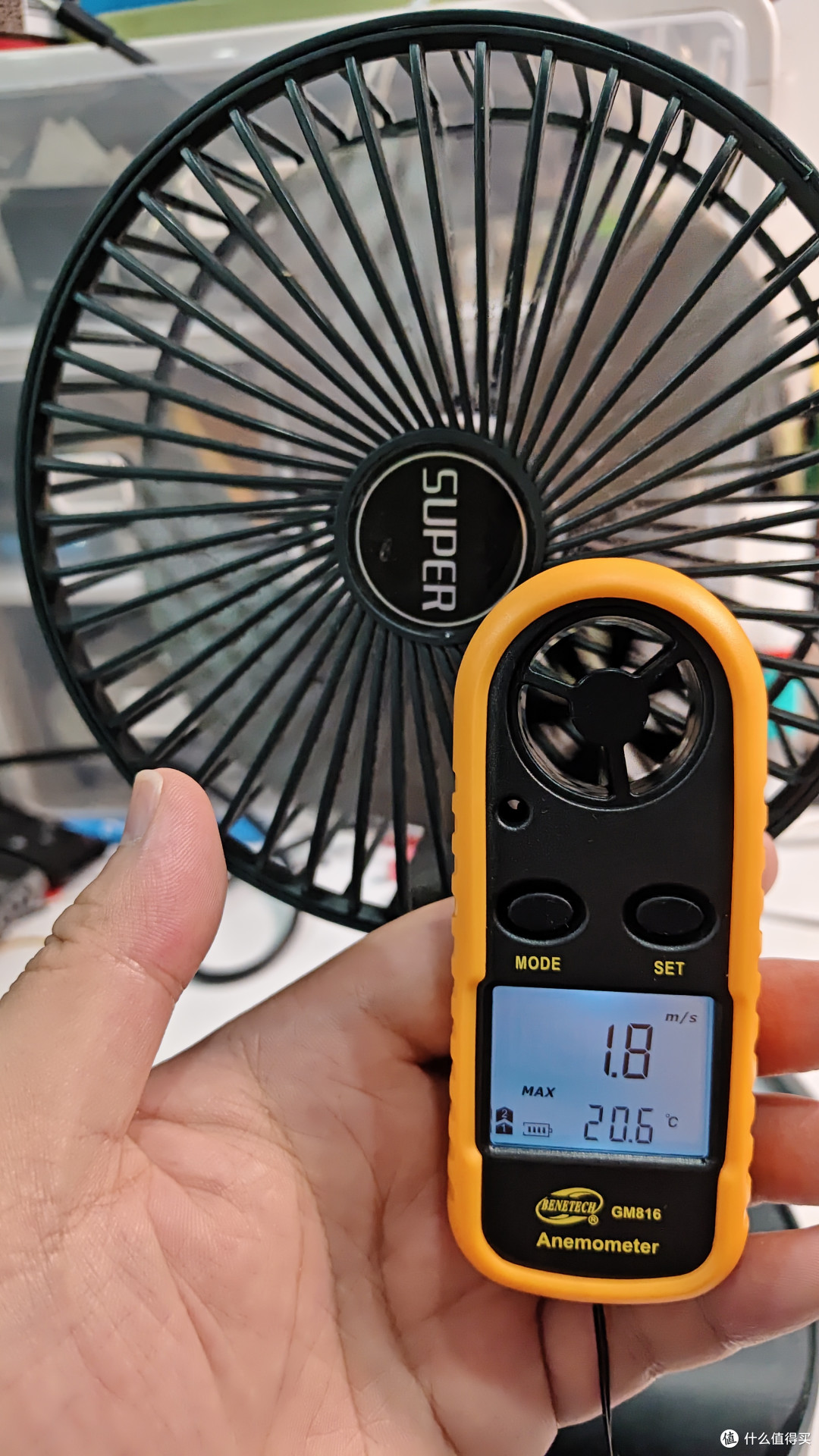 邻居搬家10块卖我的折叠风扇,拆开后我先把接口改了