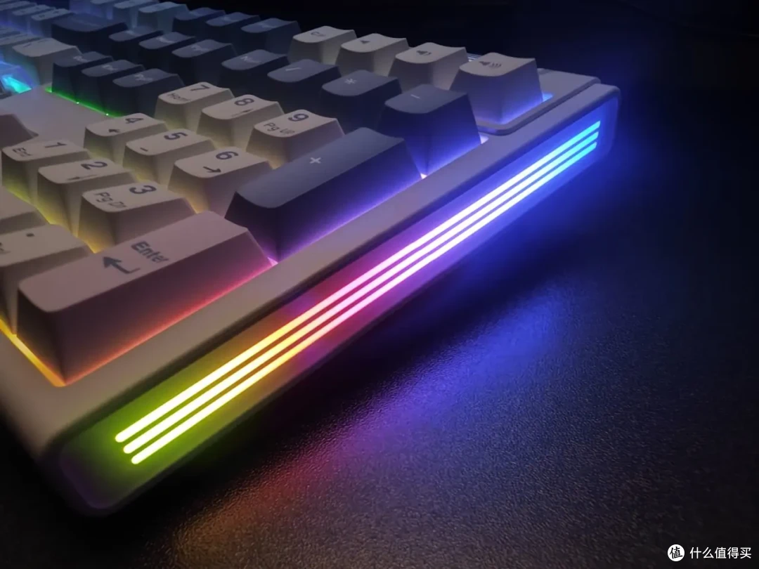 首席玩家Neo108V2:平衡工作、与娱乐,既是键盘,也是生活的哲学