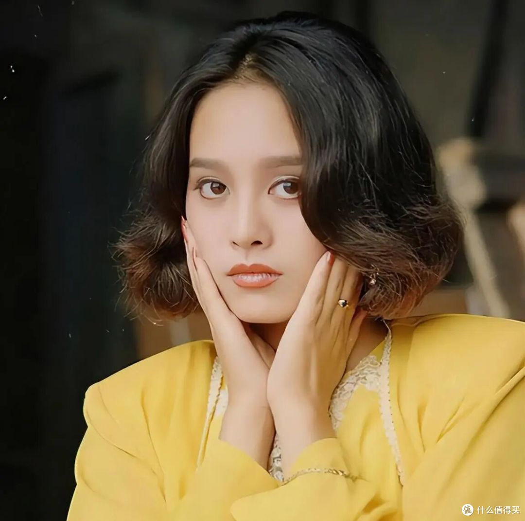 影后一个月刷200部短剧:宁静一句话,撕开AI漫剧的真面目