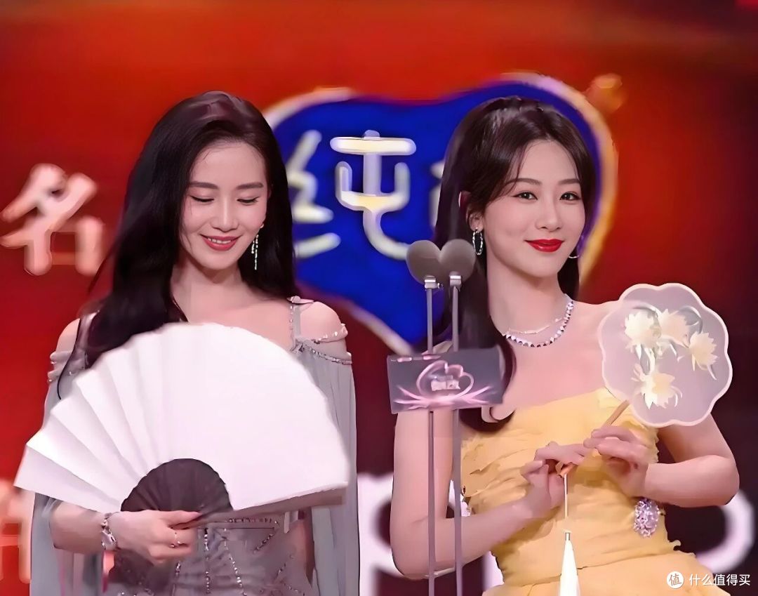 当场质疑“像假发”,杨紫上手一拽:刘诗诗这头粉发,瞒了三个月