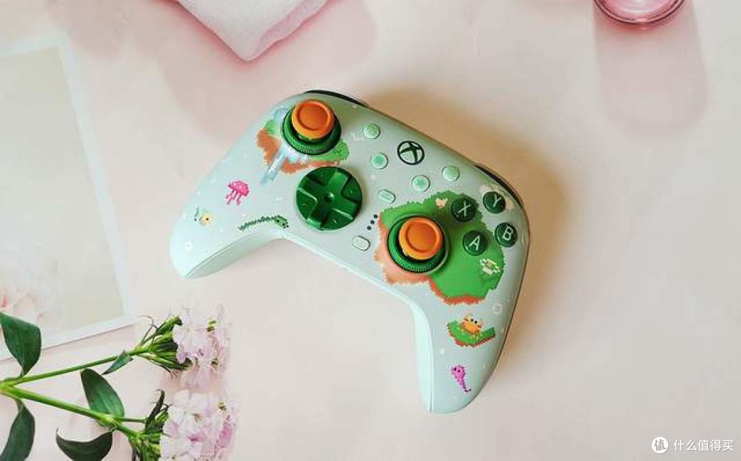 颜值与实力双在线!八位堂猎户座 3 代 XBOX 版海屿青手柄真能打