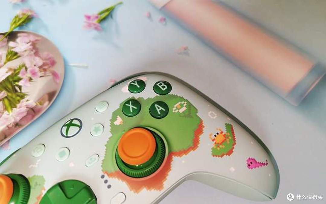 颜值与实力双在线!八位堂猎户座 3 代 XBOX 版海屿青手柄真能打