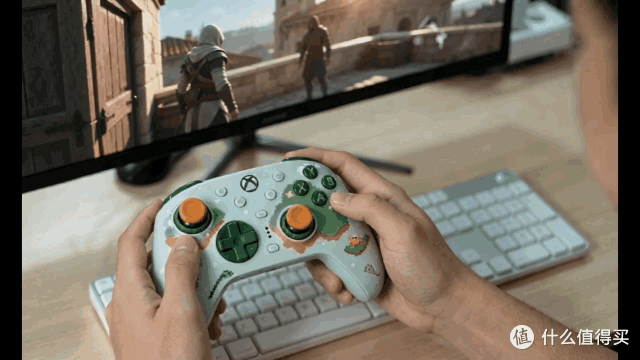 颜值与实力双在线!八位堂猎户座 3 代 XBOX 版海屿青手柄真能打