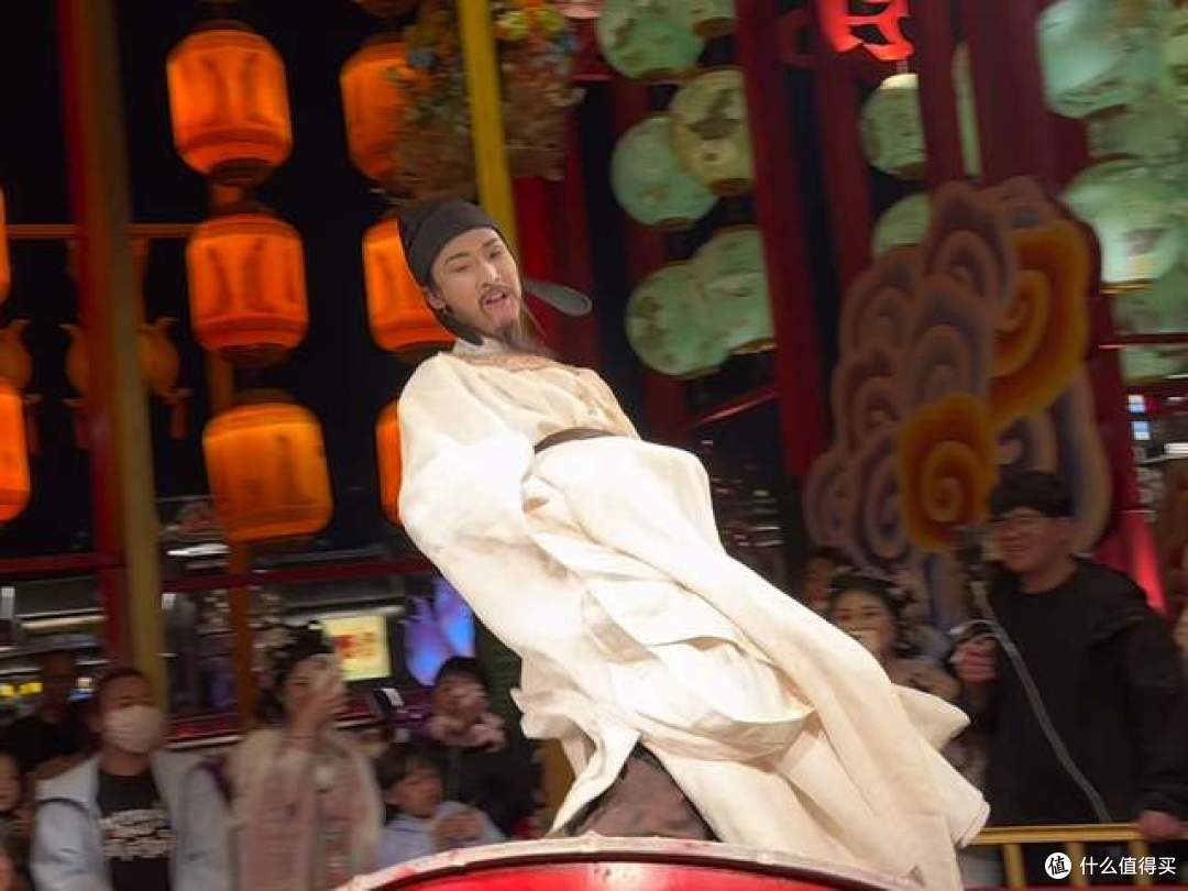一条闲置12年的1公里小街,国庆涌进十几万人,热度碾压故宫!
