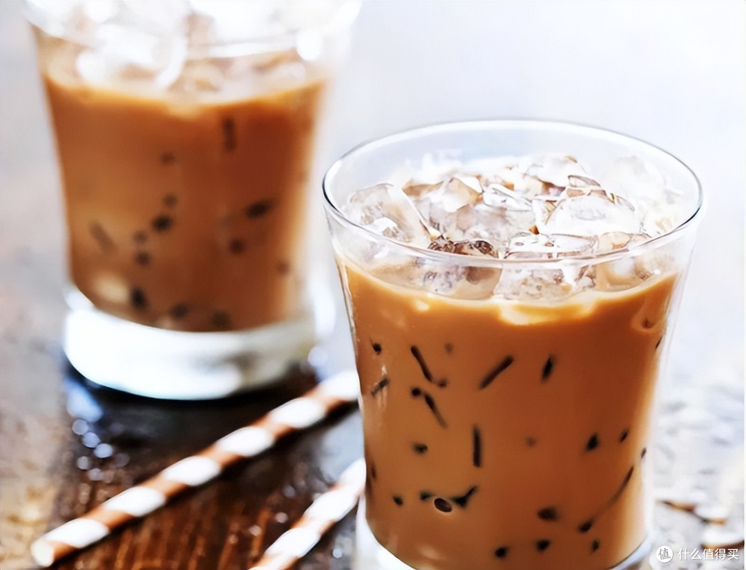 跟风做“秋天的第一杯奶茶”,结果进了医院!医生:这类人别碰
