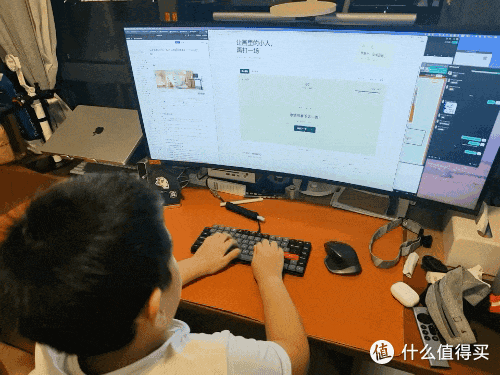 三年前儿子画在便签纸上的小人,今天被 AI 做成了游戏
