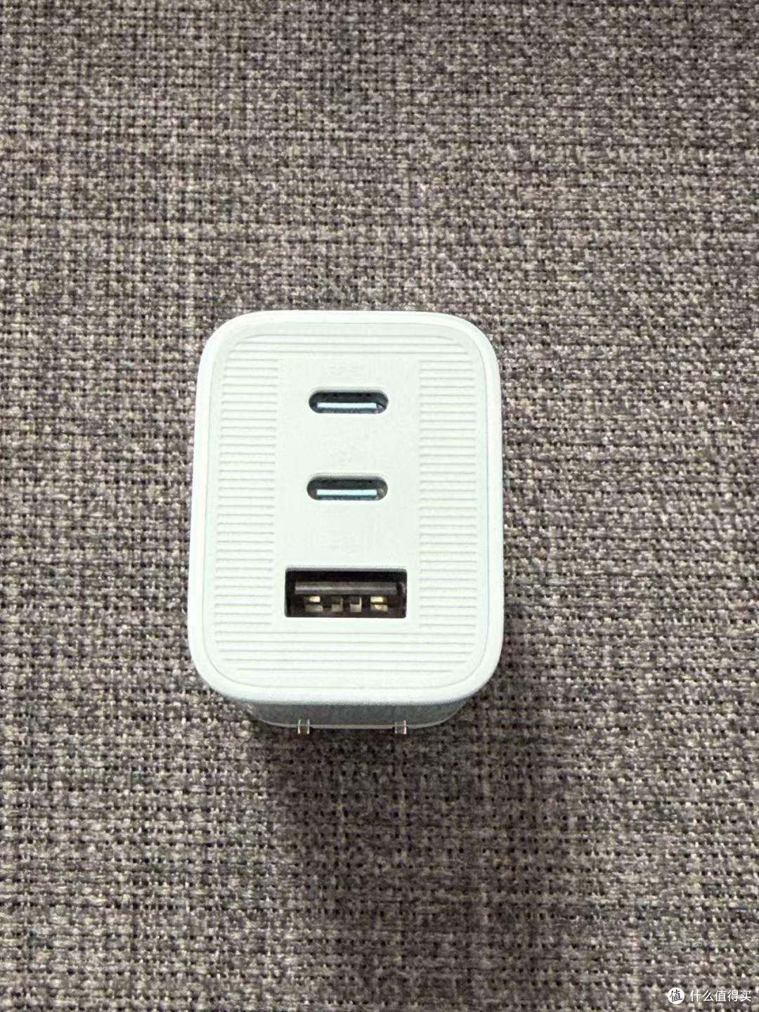 花66买了颗 90W 氮化镓充电头,顺便把 AVS 这个新协议讲清楚