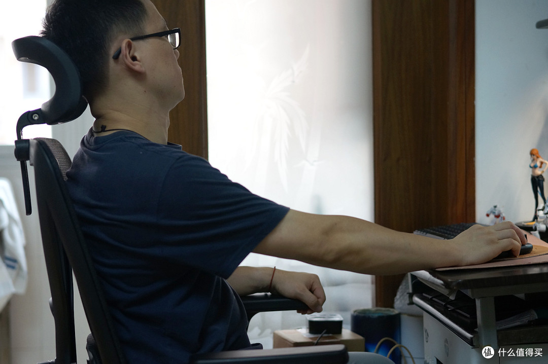 夏草木Fit-CC多点支撑,平价人体工学椅来了。