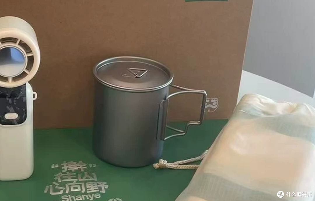 塔斯汀端午礼盒二手鱼才卖88,纯钛杯+露营三件套,你看值不值?