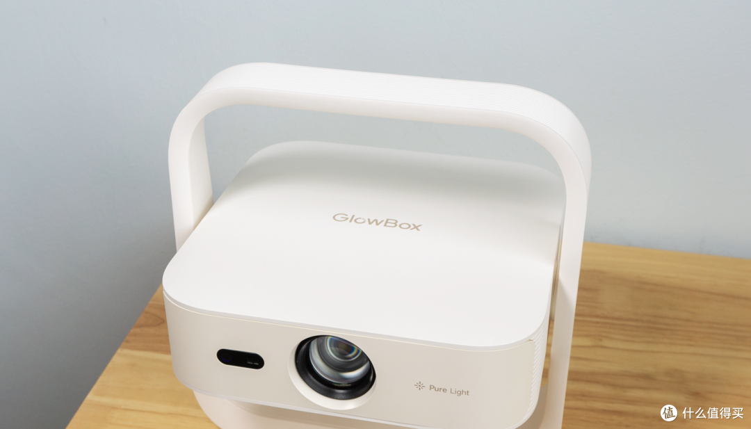 租房学生党百元投影新选手：GlowBox小光盒R1体验分享