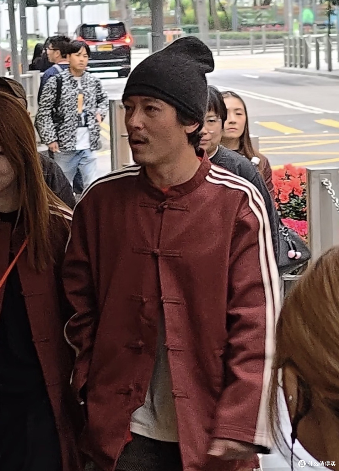 陈冠希这双像老北京布鞋的联名,800块到底值不值