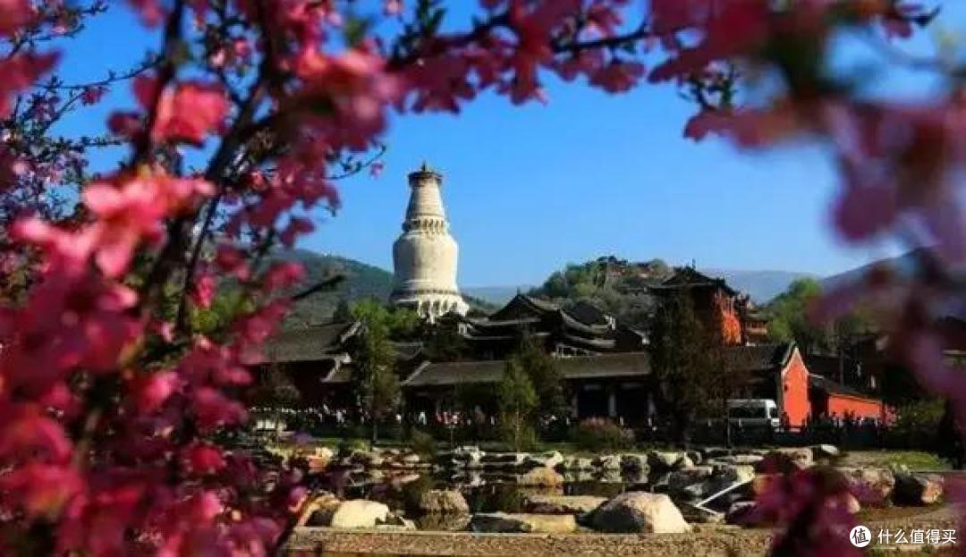 五台山75米大白塔闭关3年重新亮相,700年古塔焕新