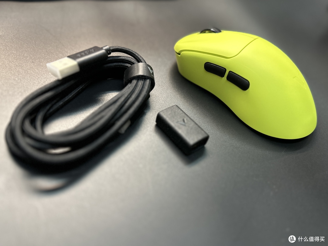 游戏鼠标怎么选?雷柏VT3 V2系列两款热门鼠标对比,一张图说清楚