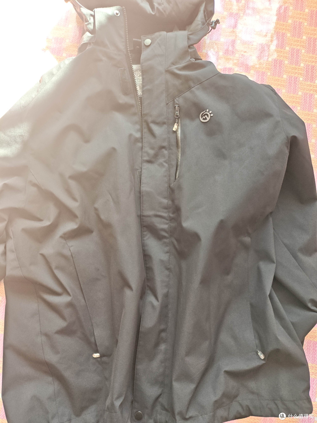 不同价位冲锋衣防水实测