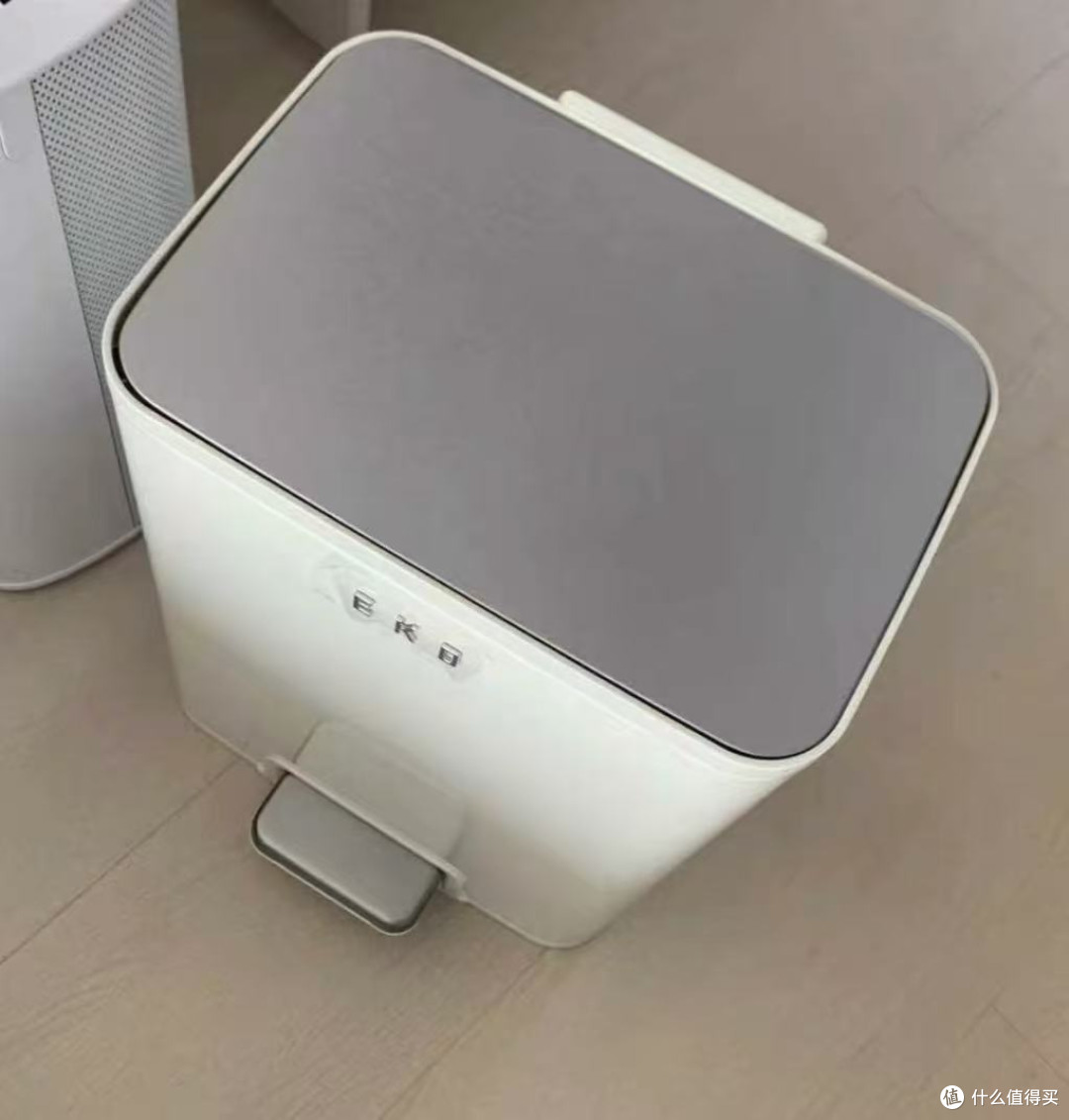 厨房有味,八成不是垃圾的问题,是没盖